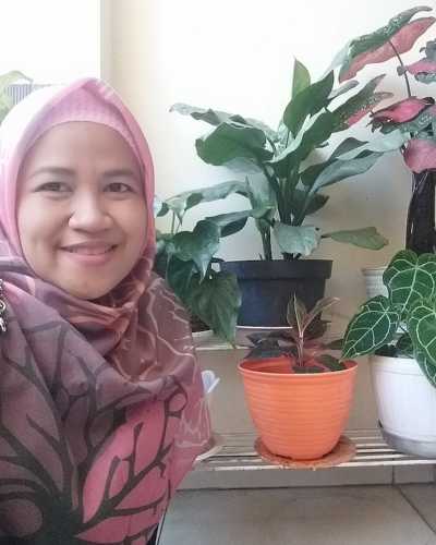 Nur Handayani Utami