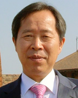 Dong-Won  Ahn